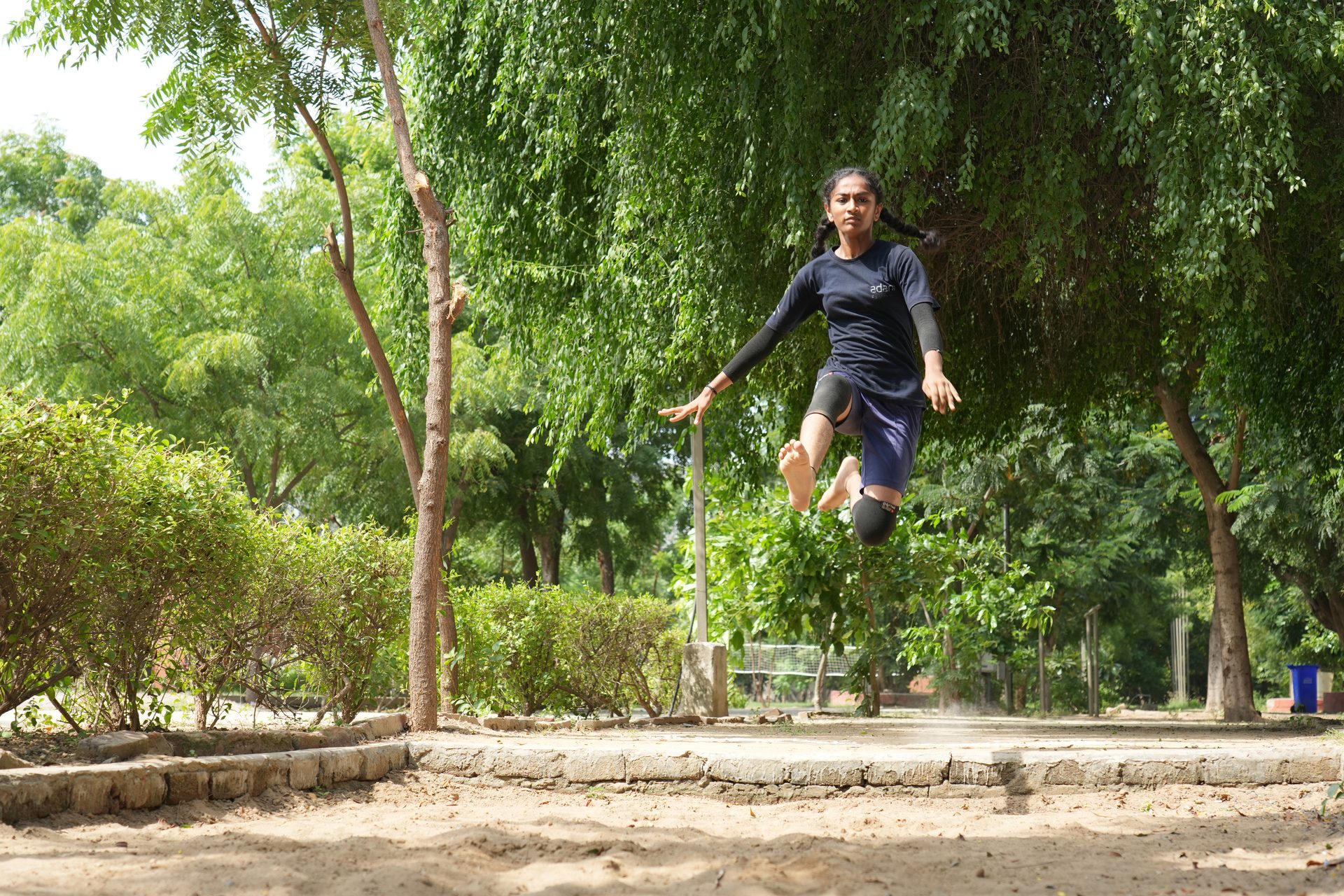 People in nature, Woody plant, Tree, Happy, Tire