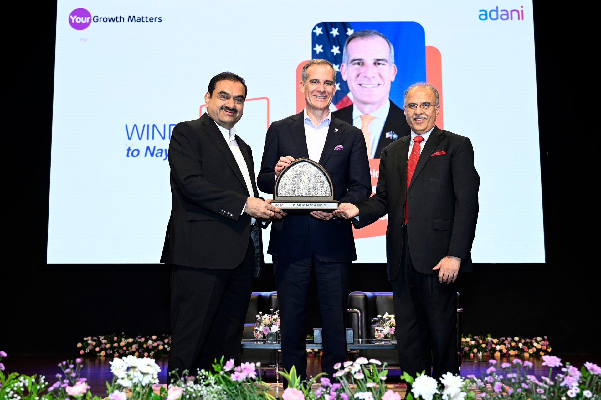 Smile, Plant, Flower, World, Coat, Suit, Yellow, Tie