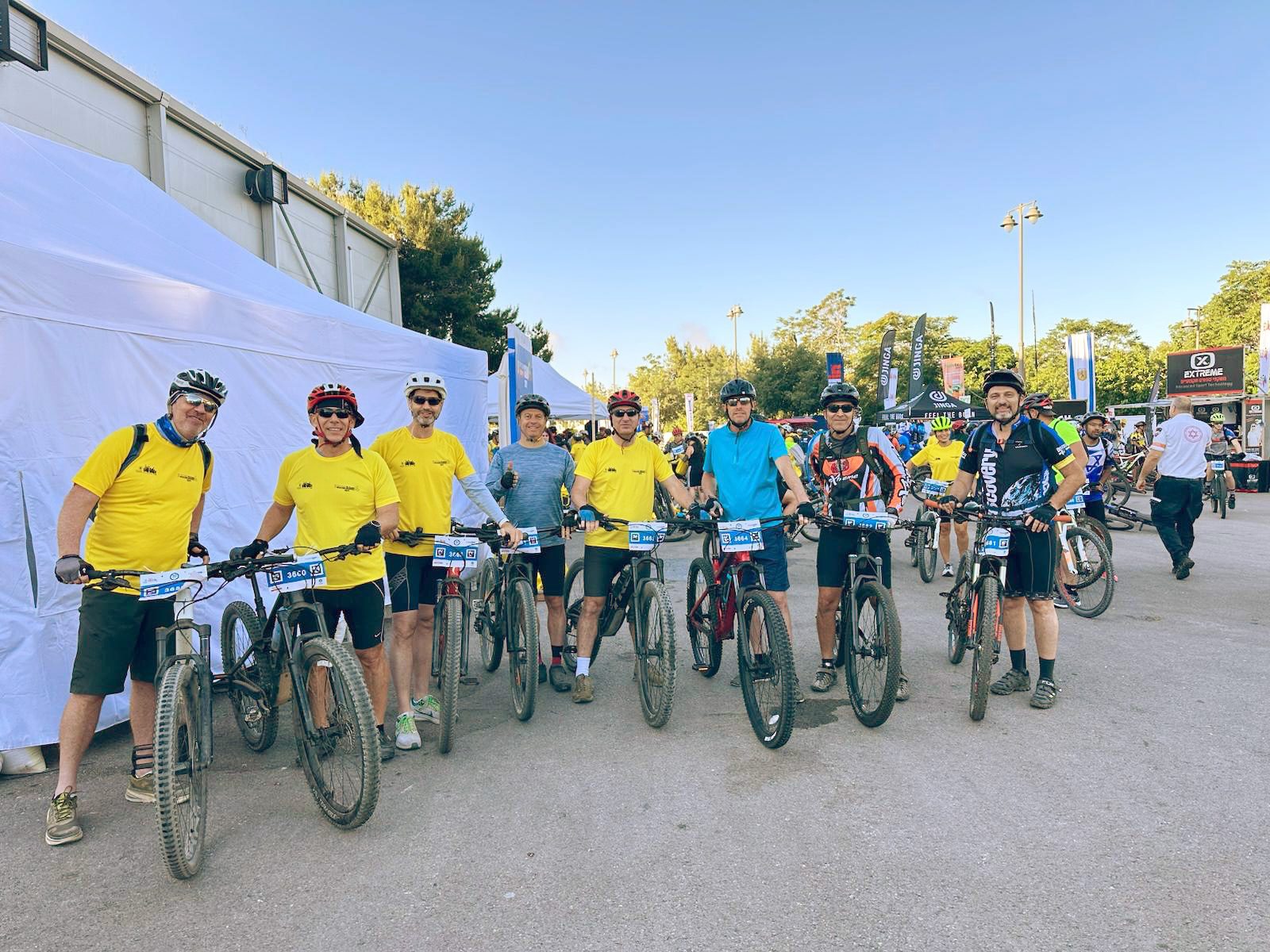 Bicycles--Equipment and supplies, Bicycle wheel, Tire, Cycling