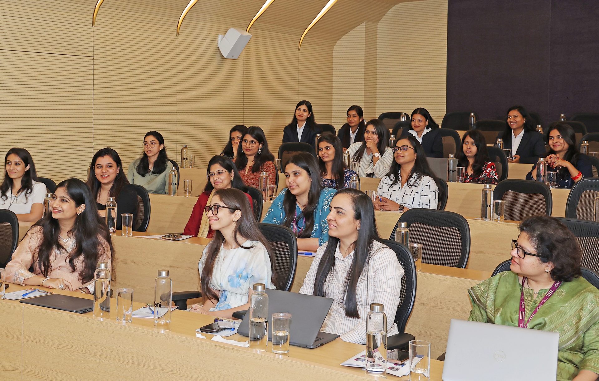 Event, Furniture, Chair, Interaction, Hall, Audience